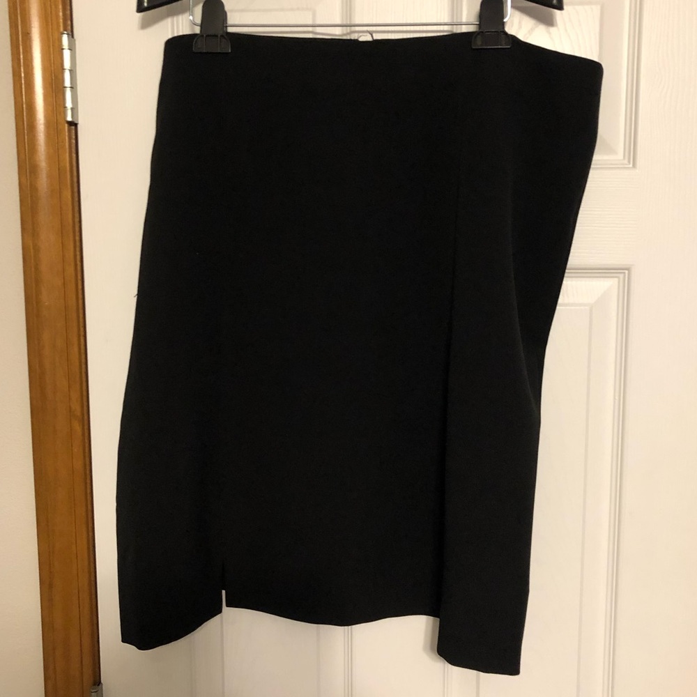 Kasper Black Skirt